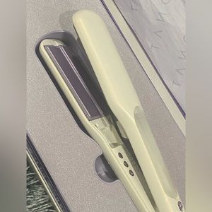 Monat Steam Dream Straightening Iron